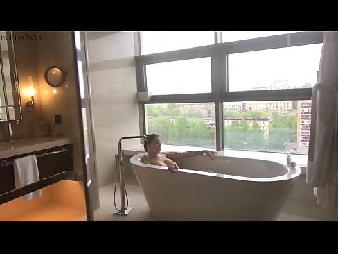 ❤️ Geweldige babe Hertstochtlik rukt har kut yn 'e badkeamer ❤️ Kwaliteitsporno by porno fy.xxxnd-com.ru